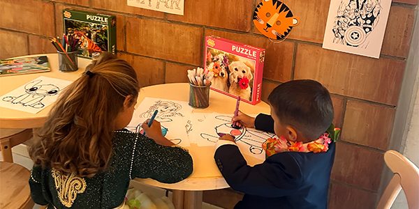 Garde_enfants_600x300 garde d'enfants, enfants qui dessinent